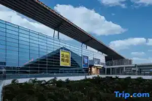 Shenzhen North Railway Station East Plaza Atour Light Hotel, Shenzhen