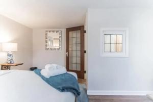 229 Fulton St Hotel, Philadelphia