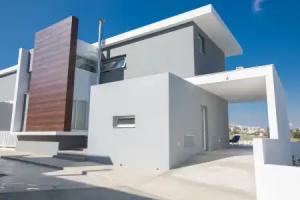 Villa Prol17, Exquisite 5bdr Villa With Pool, Close to Fig Tree Bay Beach, Protaras