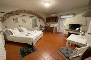 La Casa nel Vicolo, Altopascio