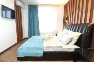 Kryshi Mira on Lunacharsky Street, Perm