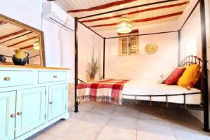 Boutique Traditional Spa Villa newly renovated 2023!, Peyia