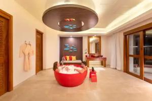 Oblu Select Sangeli - Premium All Inclusive with Free Transfers, North Male Atoll