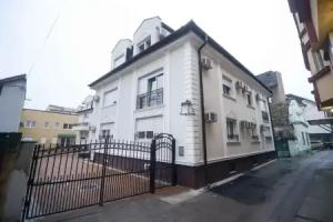 Live & Sleep, Novi Sad