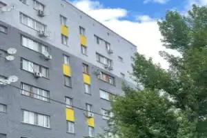 Fashion in the house on 105 Abai Avenue, Uralsk