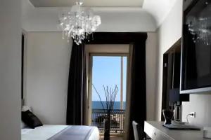 Partenope Relais, Naples