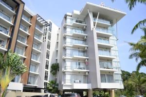 Chic Residences at Beach Apartments, Karon