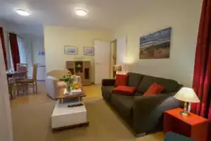 Kaiservillen Heringsdorf - Appartement mit 1 Schlafzimmer und Terrasse D204 Apartments, Ahlbeck