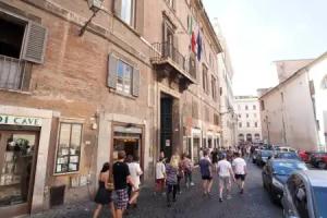 Pantheon Inn, Rome