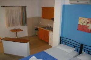 Pella House Studios & Apartments, Pefkohori