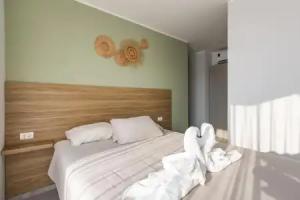 Modern Condo - 1BR & Office T3-528 Apartments, Chalong