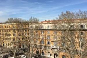 Il Tesoro, Rome