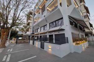 10 Apartments & Suites Athens, Piraeus