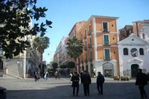 Mondo B&B, Salerno