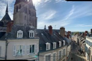 T2 - Au calme RoyaLoire - château à vue - luxe, rénové 2022 Hotel, Blois