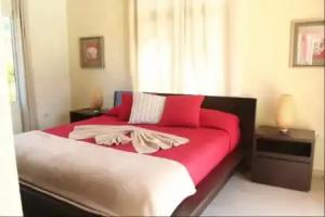 Villa With Jacuzzi, TVs in all Bedrooms, Sosua