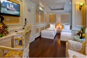 Signature Halong Cruise, Halong