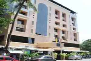The International by Tunga, Mumbai