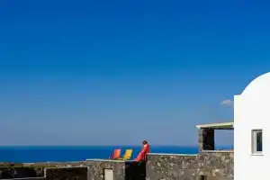 Avan Luxury Villas, Pirgos