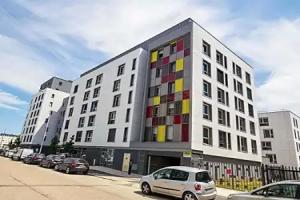 Q7 Lodge Lyon 7, Lyon