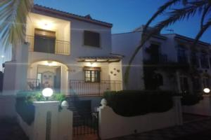 Bungalow de vacaciones Cottage, Torrevieja