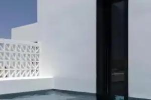 CUBIC Mykonos Seafront Design Suites, Ornos