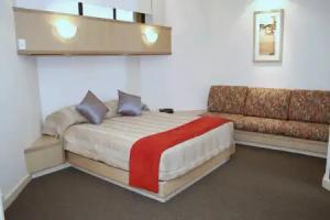 Tiki Hotel Surfers Paradise, Gold Coast