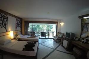 River Kwai Village Hotel (SHA Extra Plus), Ban Kaeng Raboet