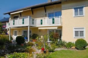 Ferienwohnungen Franziska Hackl Hotel, Bad Birnbach