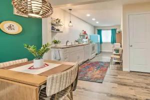 Stylish Vacation Rental - Walk to Isu! Tourist base, Bloomington