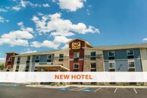 My Place Hotel -, Midland