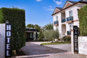 Airport Garden Hotel, Rinas