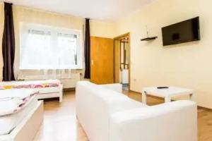 Ferienwohnung Köln Messenähe Apart-hotel, Koln