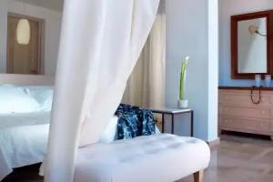 Thalassa Villas Villa Thalassa 3bedrooms Private Heated Pool Seafront View, Agios Nikolaos