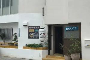Douce Apartments, Okinawa City