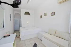 Pearl on the Cliff Hotel & Suites by Pearl Hotel Collection, Imerovigli