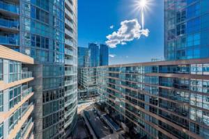 Beautiful 2BR-2Bath Condo Parking Balcony Apartments, Toronto