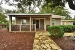 Cheerful Character House by TurnKey Vacation Rentals, Austin