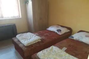 Beautiful Apartment for 8 Persons, Balatonlelle