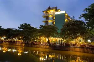 Lamphu Tree House Boutique Hotel, Bangkok