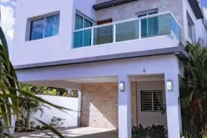 Luxury Rooftop Pool private secure Villa, La Romana
