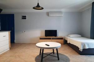 Mesmerizing Flat With Shared Pool in Cesme Apartments, Ildir