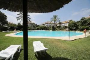 Apartment With In With Pool Access Enclosed Gard, Marbella