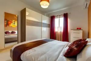 1 BDR seaview Sunny Hotel, Qawra