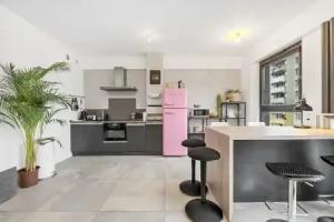 Lumina 4-room apartment in Center, Warsaw