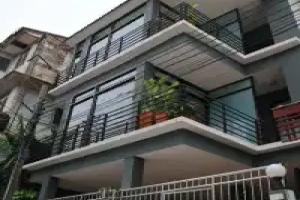 Nine Place BTS Ekamai – Hostel, Bangkok