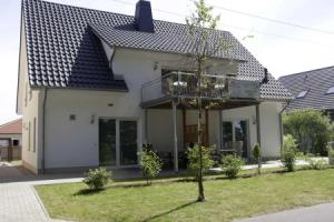 Haus Werder Wohnung 2 mit Kamin Apartments, Zinnowitz