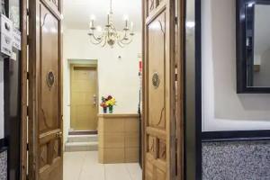 Hostal Adriano, Madrid