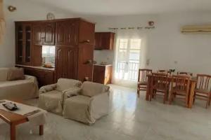 Great Sea-view 2BD Apartment @ Paros, Parikia