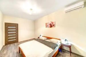 Apartment Predslavinskaya 57-82, Kiev